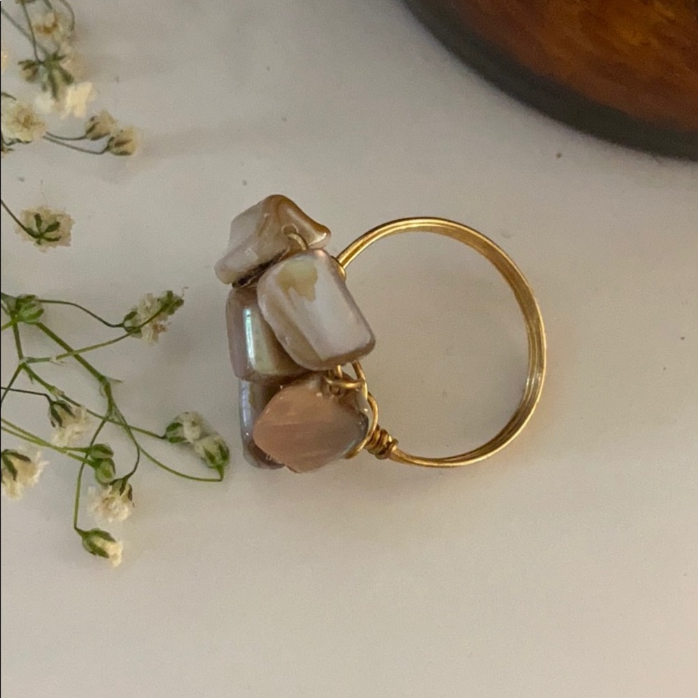 Wire Wrapped Ring With Shells. - image 2